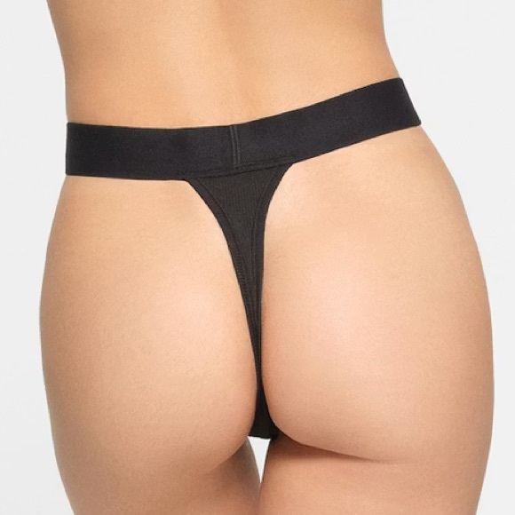 SKIMS Ribbed Thong Panty XS - Picture 3 of 7